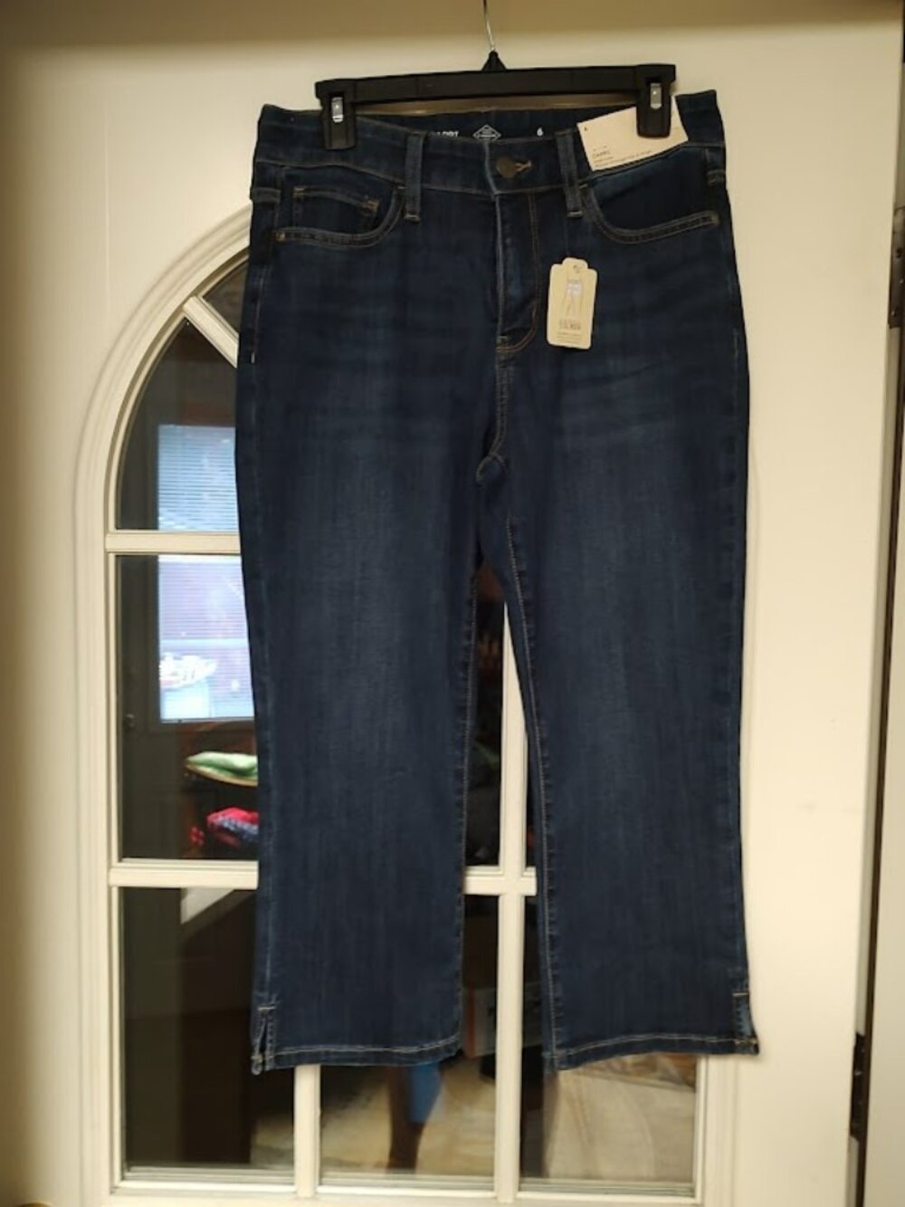 New St John's Bay Mid Rise Secretly Slender Jean Capri Women's 6